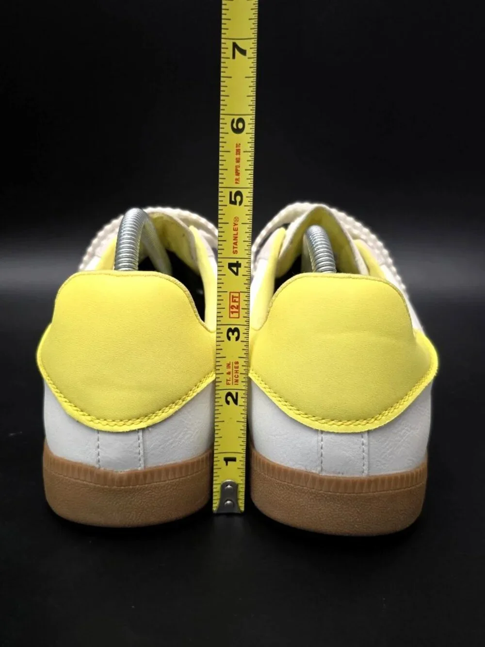 Project Cloud Ysabelle Ivory Yellow Memory Foam Comfort Sneakers Women's Size 10